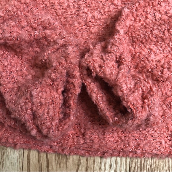 NWT H.I.P. Pink Rose Crop Sweater from Buckle - Picture 3 of 8